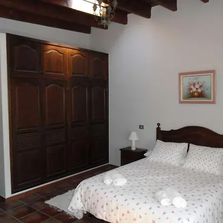 Sleeps 2 Wifi T691362 *